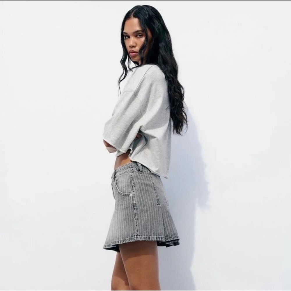 Zara Acid Washed Black Pleated Jean Skirt NWT 6